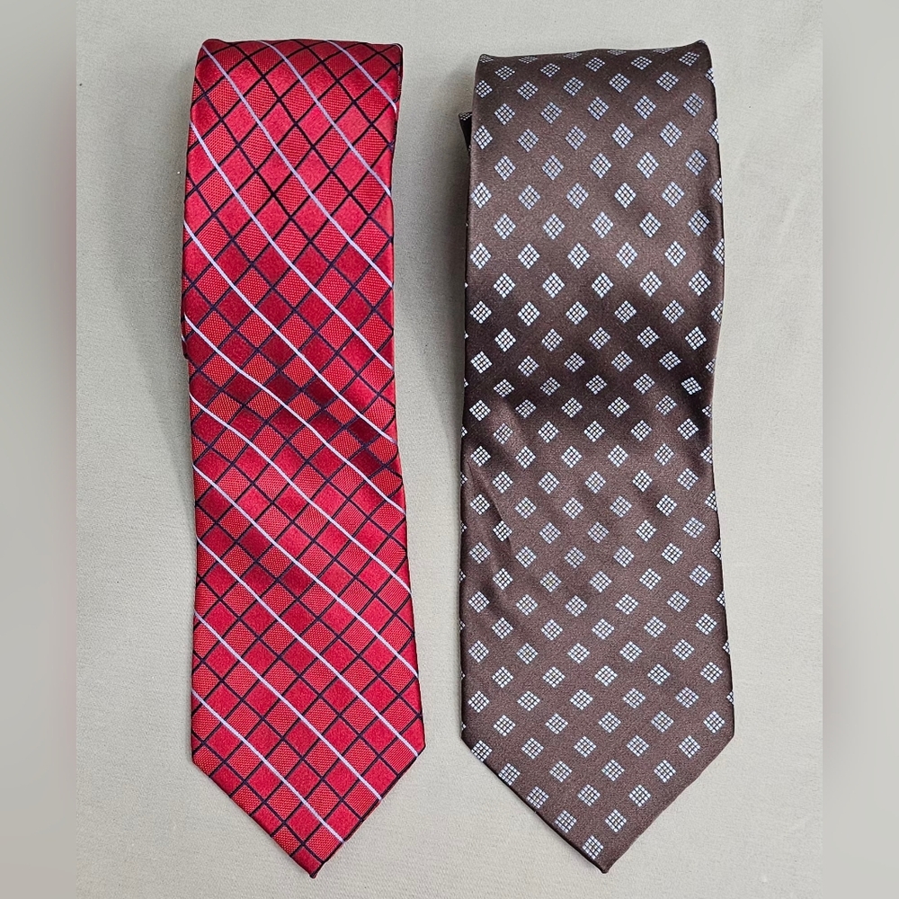 IZOD Set of 2 Ties 100% Silk Red Plaid & Brown Geometric Neckties Preowned